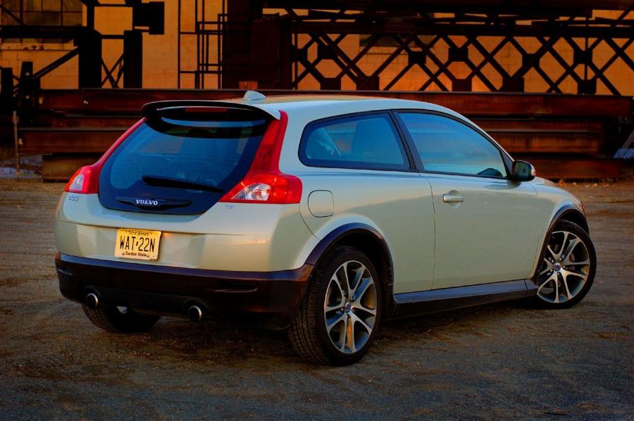  Volvo C30 T5 Version 2.0 2008 года  (фото 37 из 37)